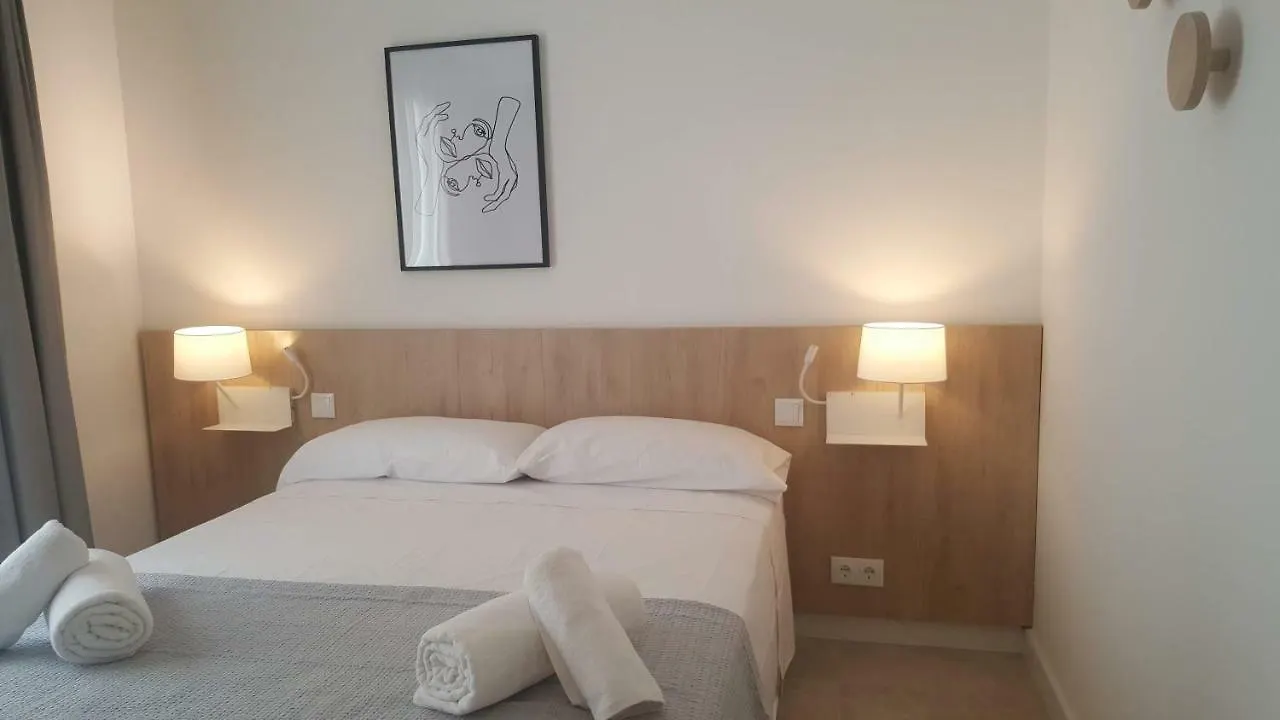 Hotel Victori Es Castell  3*, Es Castell (Menorca)