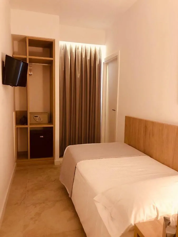 Hotel Victori Es Castell  3*, Es Castell (Menorca) Spanien